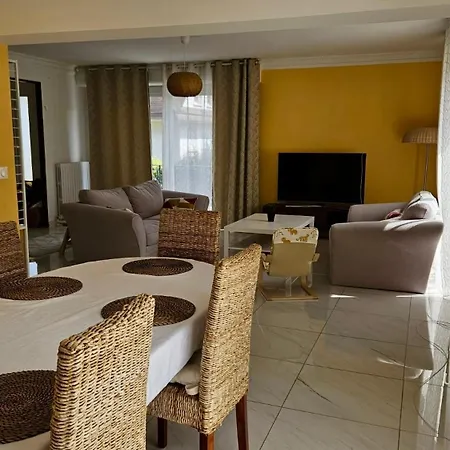 Maison Spacieuse 8 Personnes A Holiday home